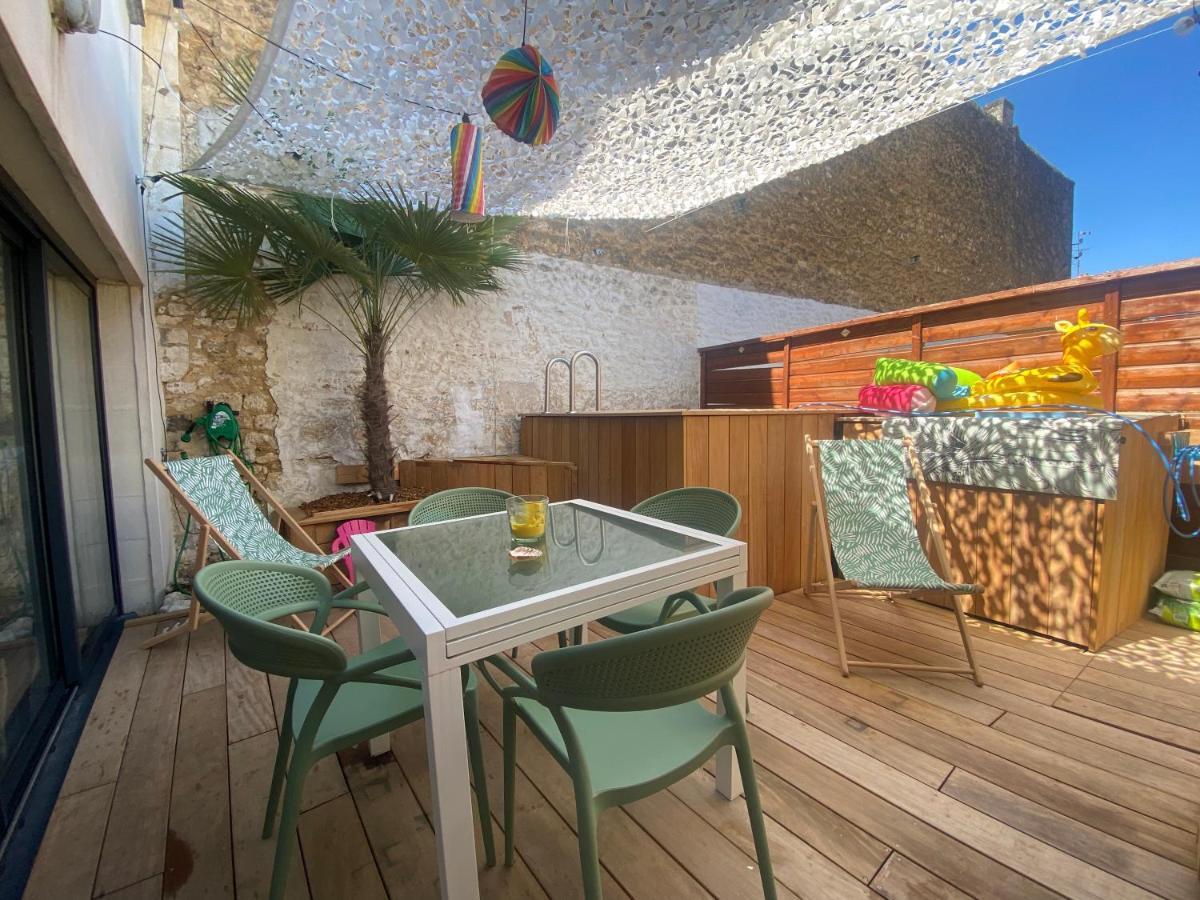 Charentaise 6-8 Personnes Avec Piscine *