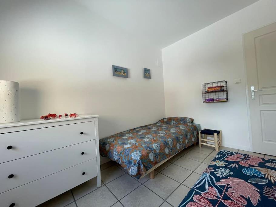 Holiday home Charentaise 6-8 Personnes Avec Piscine Tonnay-Charente